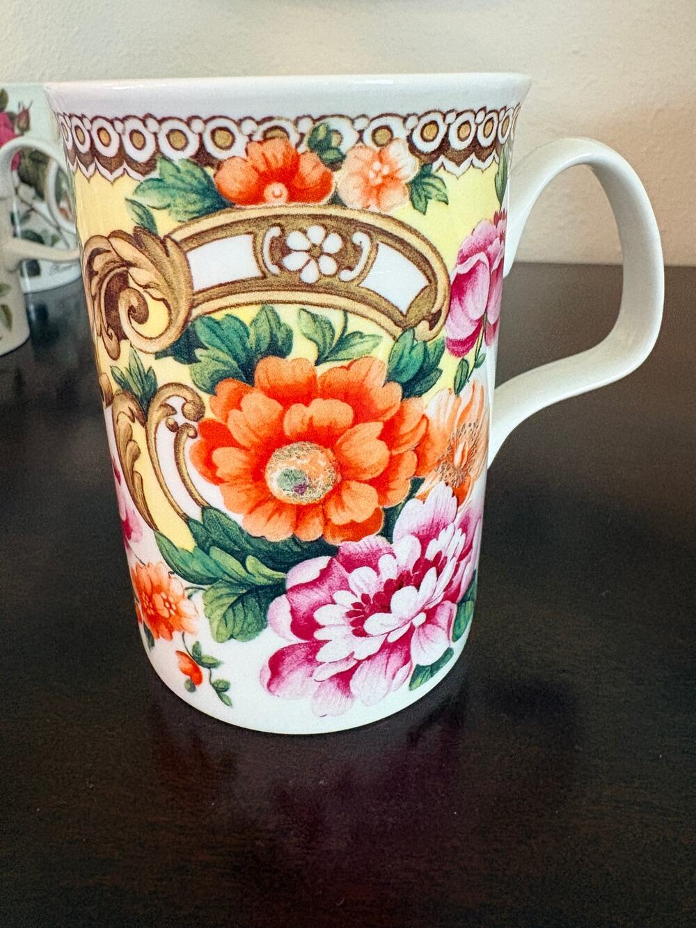 Roy Kirkham Old Chelsea Sprays Fine Bone China Mug England 1996 Floral